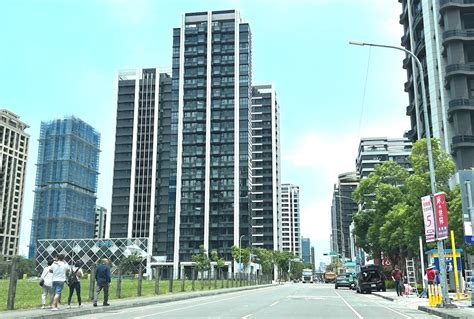 「手槍型」格局|新北市 三重區【晴空大地】 I 建案開箱！銀新未來城。